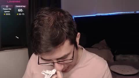 andrewmhilton_ online show from 01/08/26, 01:52