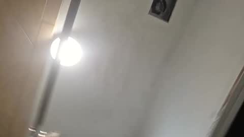 andrewo42601 online show from 11/19/25, 04:23