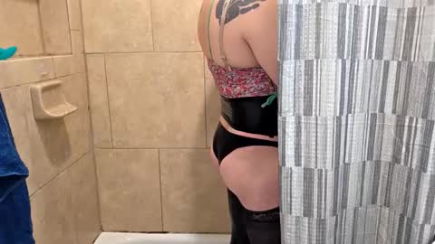 andrewo4277 online show from 03/08/26, 11:41