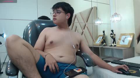 ANDREW online show from 01/25/25, 04:24