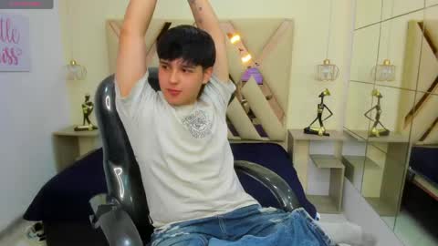 ANDREW online show from 04/12/26, 12:32