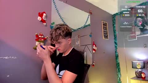 Snapshot of andrius_24 chatting on 12/18/24, 11:45 online show from 12/18/24, 11:45