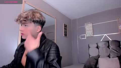 Snapshot of andrius_24 chatting on 01/24/25, 01:14 online show from 01/24/25, 01:14