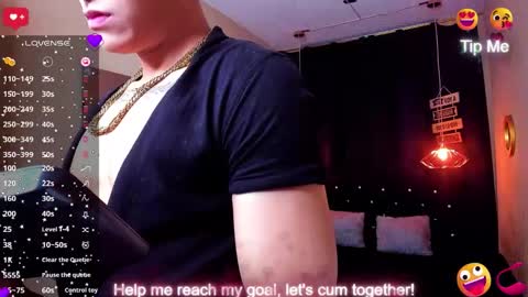 Snapshot of andrius_24 chatting on 10/13/25, 03:23 online show from 10/13/25, 03:23