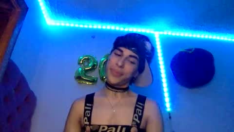 andryt31135 online show from 05/25/26, 01:33