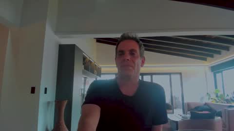 Snapshot of andy0pandi chatting on 03/05/25, 08:53 Andrew online show from 03/05/25, 08:53