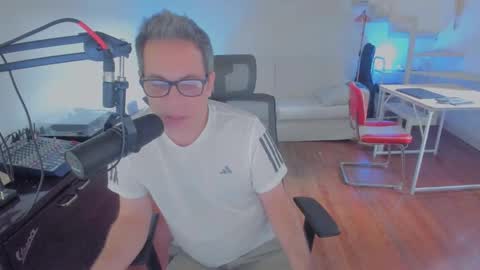 Andrew online show from 12/19/25, 06:04