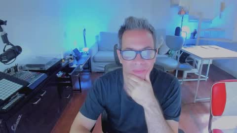 Andrew online show from 03/01/26, 01:46