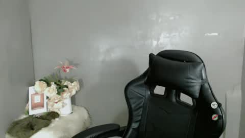 Kisha online show from 02/22/25, 11:24