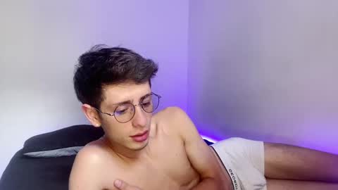 Snapshot of andy_collins__ chatting on 03/03/25, 05:50 andy_collins__ online show from 03/03/25, 05:50