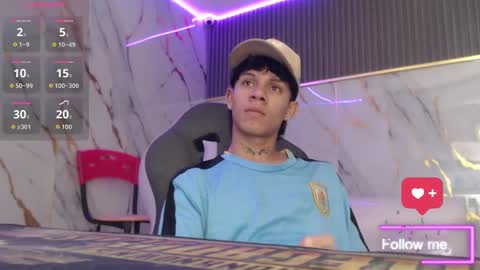 andy_dan1 online show from 10/27/25, 04:11