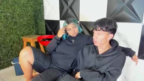 andy_dan1 online show from 11/16/25, 06:24