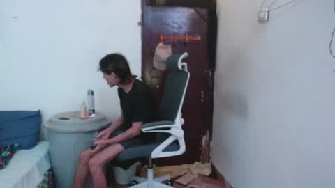 Snapshot of andy_dan1 chatting on 06/15/26, 07:10 andy_dan1 online show from 06/15/26, 07:10