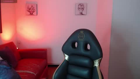 andy_eagleton_20 online show from 02/12/26, 03:23