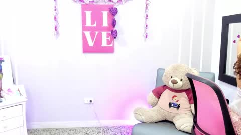 Andrea online show from 02/25/25, 12:03