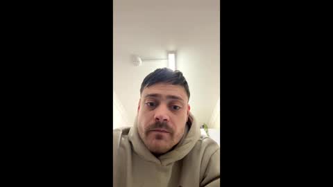 Snapshot of andy_gibson1 chatting on 03/07/26, 03:14 andy_gibson1 online show from 03/07/26, 03:14
