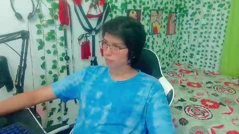Snapshot of andy_gray01 chatting on 04/19/26, 03:55 Andy Gray online show from 04/19/26, 03:55