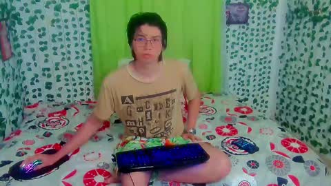 Snapshot of andy_gray01 chatting on 04/22/26, 11:34 Andy Gray online show from 04/22/26, 11:34