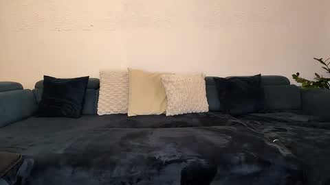 andy_velvet online show from 11/13/25, 08:24