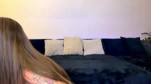 Snapshot of andy_velvet chatting on 05/23/26, 10:14 andy_velvet online show from 05/23/26, 10:14