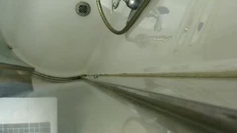 Snapshot of andybadass chatting on 01/01/25, 10:32 andybadass online show from 01/01/25, 10:32