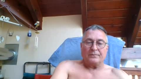 Snapshot of andybayern chatting on 07/23/26, 04:27 andybayern online show from 07/23/26, 04:27