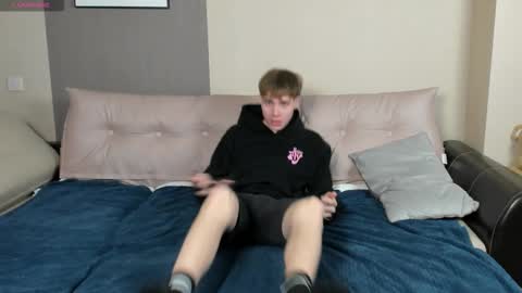 Mandy and Andy online show from 10/05/25, 07:45