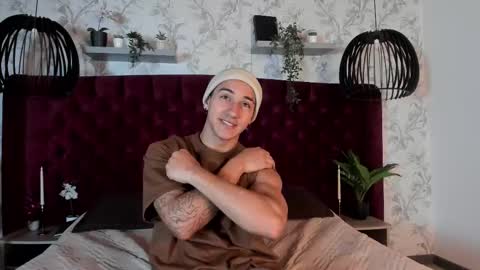 Andy Joy  online show from 11/18/25, 11:25