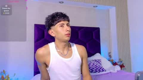 Snapshot of andyjustgame_ chatting on 05/29/26, 04:43 andyjustgame online show from 05/29/26, 04:43