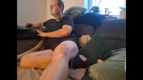 Snapshot of andypsilon88 chatting on 12/16/24, 08:52 ShortyfromS online show from 12/16/24, 08:52