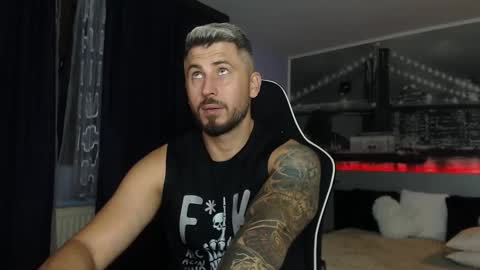 Snapshot of andysoul340 chatting on 10/19/25, 12:22 Magic Andy online show from 10/19/25, 12:22