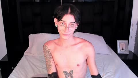 Snapshot of andywiills chatting on 02/03/25, 09:18 Andy online show from 02/03/25, 09:18