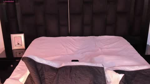 Snapshot of andywiills chatting on 02/13/25, 01:19 Andy online show from 02/13/25, 01:19