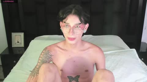 Snapshot of andywiills chatting on 02/15/25, 12:26 Andy online show from 02/15/25, 12:26