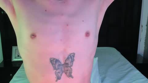 Snapshot of andywiills chatting on 02/21/25, 01:22 Andy online show from 02/21/25, 01:22