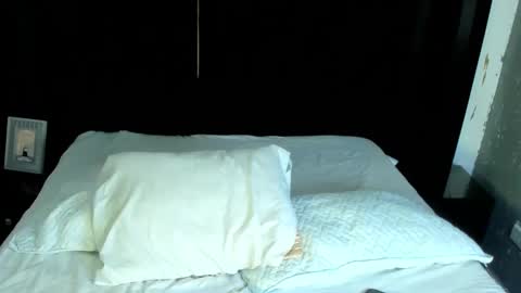 Snapshot of andywiills chatting on 03/11/25, 09:48 Andy online show from 03/11/25, 09:48