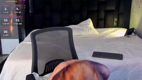 Snapshot of andywiills chatting on 09/25/25, 09:18 Andy online show from 09/25/25, 09:18