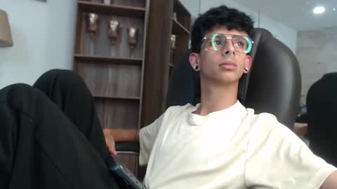 andyxibrat online show from 04/18/26, 07:58