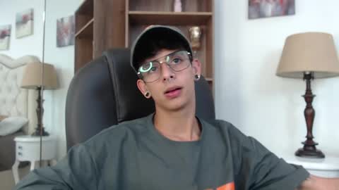 andyxibrat online show from 05/04/26, 06:59