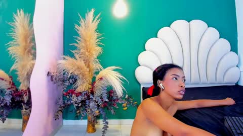 ANEE SAVAL online show from 01/06/25, 06:10