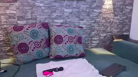 Anell online show from 02/11/26, 08:36