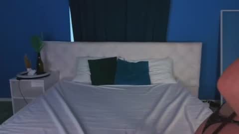 Snapshot of anellyball_ chatting on 06/11/26, 01:05 Anelly online show from 06/11/26, 01:05