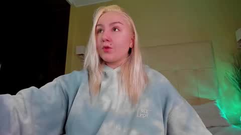 Snapshot of anet_dream chatting on 11/29/25, 05:16 Anet Dream online show from 11/29/25, 05:16