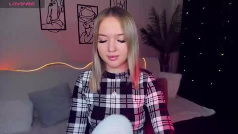 Anfisa online show from 12/01/25, 09:09