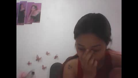 Snapshot of ange011 chatting on 04/18/26, 05:44 ange011 online show from 04/18/26, 05:44