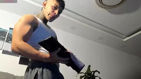 Angel online show from 12/04/24, 06:11