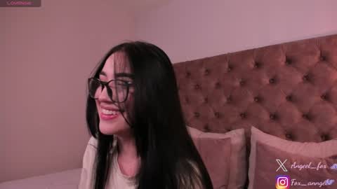 Angel  online show from 07/03/26, 11:44