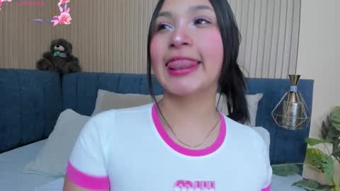Snapshot of angel__ponce chatting on 10/11/25, 07:12 angel__ponce online show from 10/11/25, 07:12