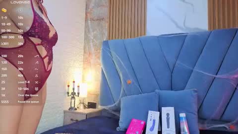 angel__red_ online show from 10/17/25, 03:10