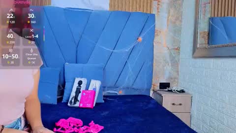 angel__red_ online show from 10/22/25, 03:18